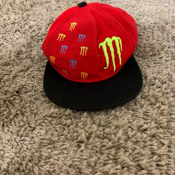 Hats. - Picture 11 of 16